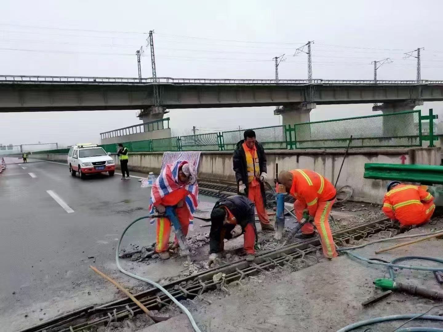 梁园桥梁伸缩缝抢修料